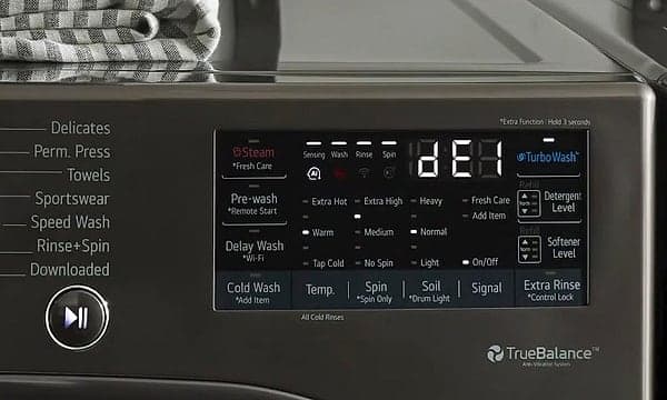 Máy giặt báo lỗi UE, dE, E1: đọc mã lỗi trước khi gọi thợ