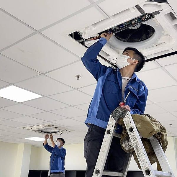 Xử lý xì gas & nạp gas máy lạnh (inverter)