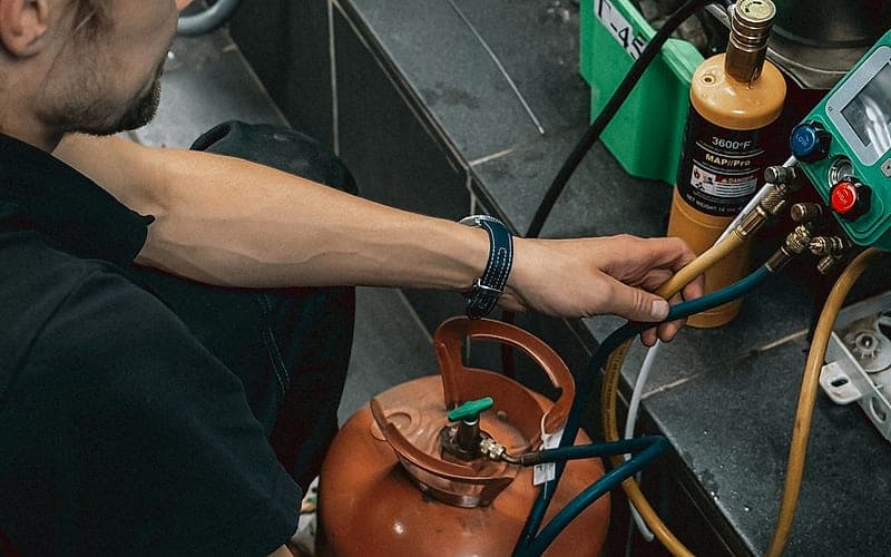 Tủ lạnh hết gas, xì dàn