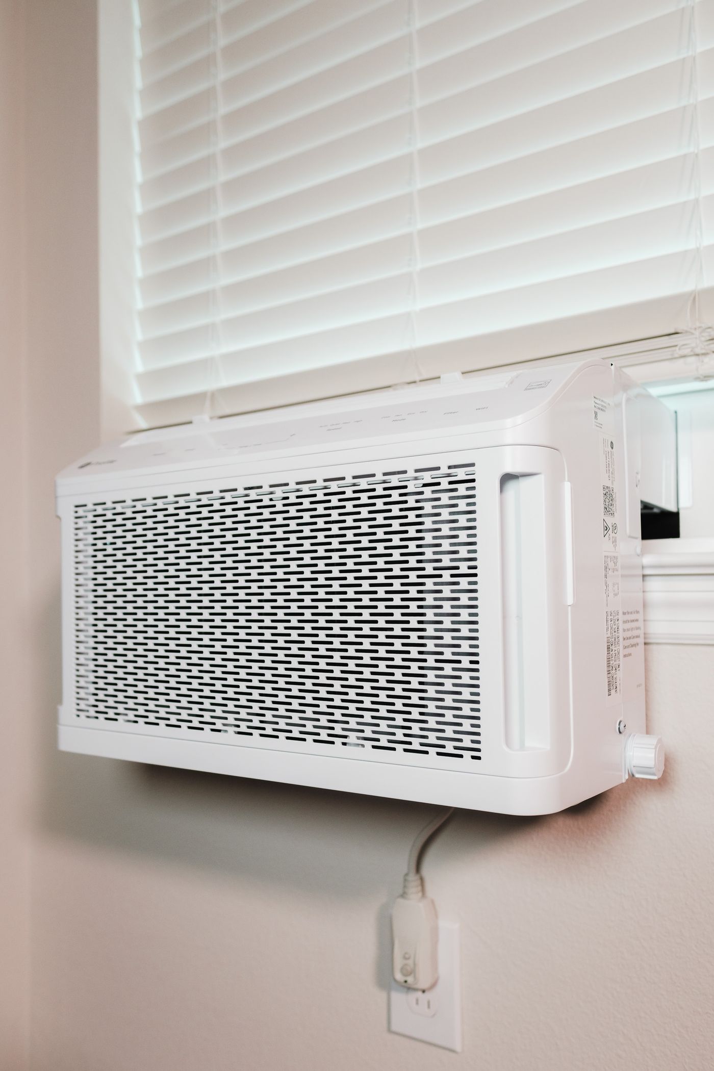 Dàn lạnh máy điều hòa treo tường sạch sẽ sau khi được vệ sinh