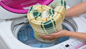 Bí quyết giặt chăn bằng máy giặt ngay tại nhà